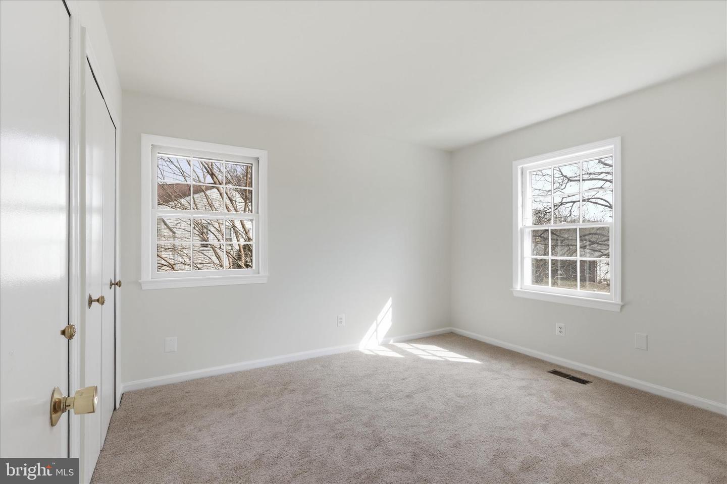 2122 STATUTE LN, VIENNA, Virginia 22181, 6 Bedrooms Bedrooms, ,5 BathroomsBathrooms,Residential,For sale,2122 STATUTE LN,VAFX2293822 MLS # VAFX2293822