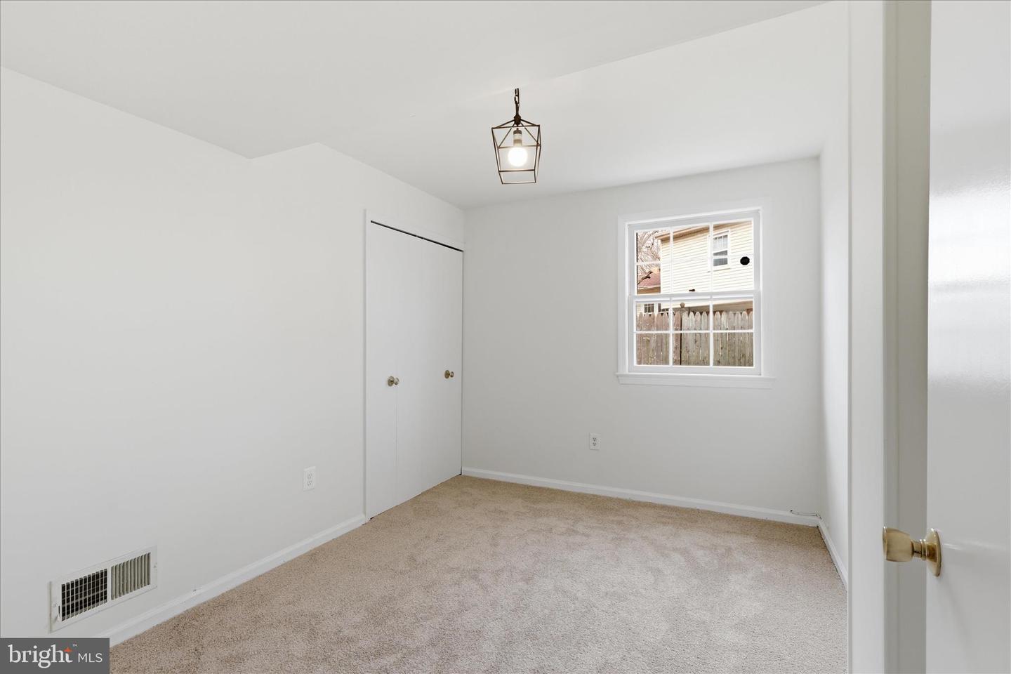 2122 STATUTE LN, VIENNA, Virginia 22181, 6 Bedrooms Bedrooms, ,5 BathroomsBathrooms,Residential,For sale,2122 STATUTE LN,VAFX2293822 MLS # VAFX2293822