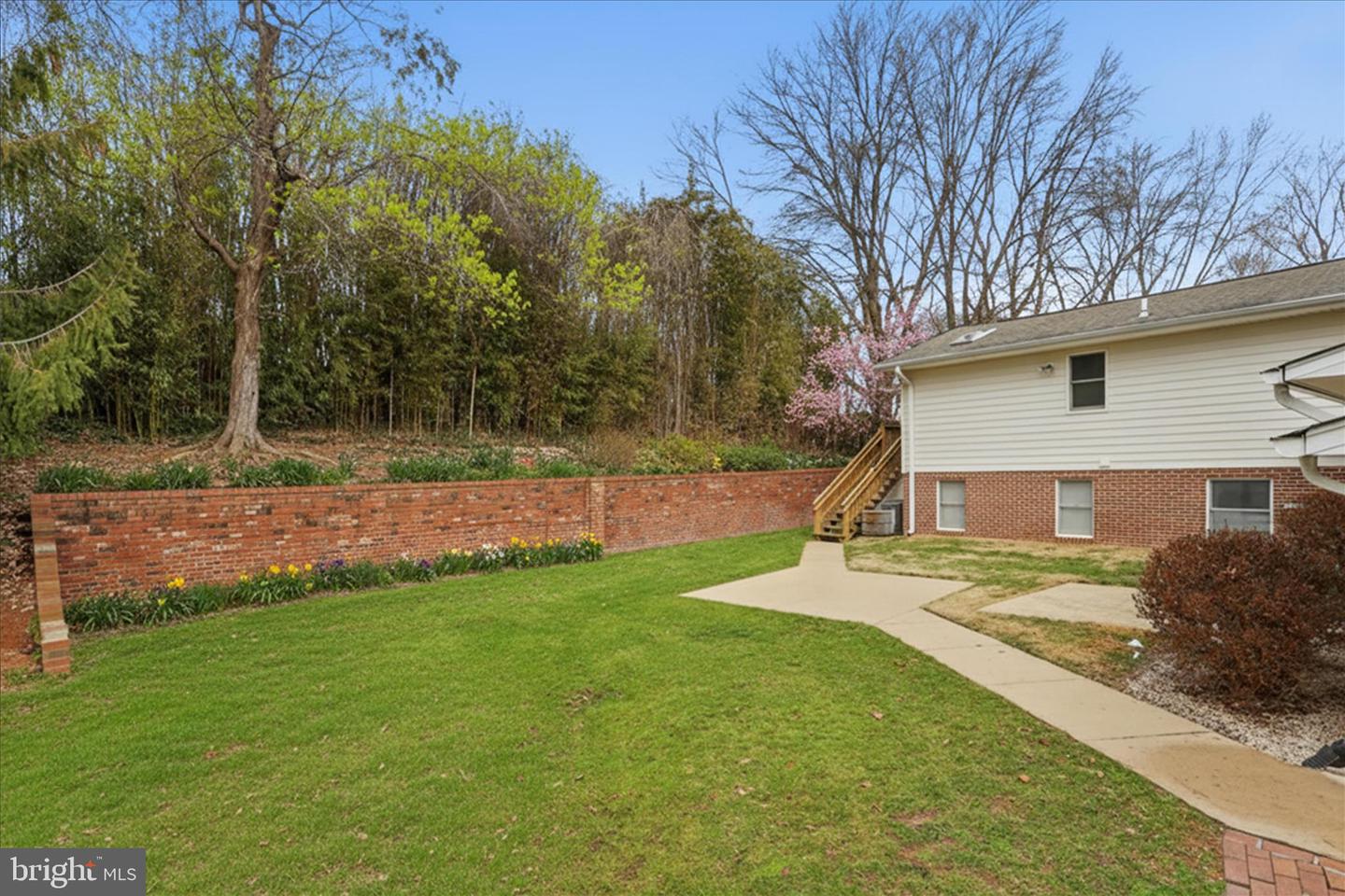 2122 STATUTE LN, VIENNA, Virginia 22181, 6 Bedrooms Bedrooms, ,5 BathroomsBathrooms,Residential,For sale,2122 STATUTE LN,VAFX2293822 MLS # VAFX2293822