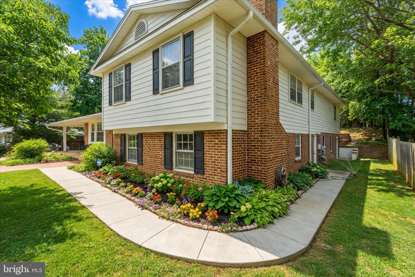 2122 STATUTE LN, VIENNA, Virginia 22181, 6 Bedrooms Bedrooms, ,5 BathroomsBathrooms,Residential,For sale,2122 STATUTE LN,VAFX2293822 MLS # VAFX2293822