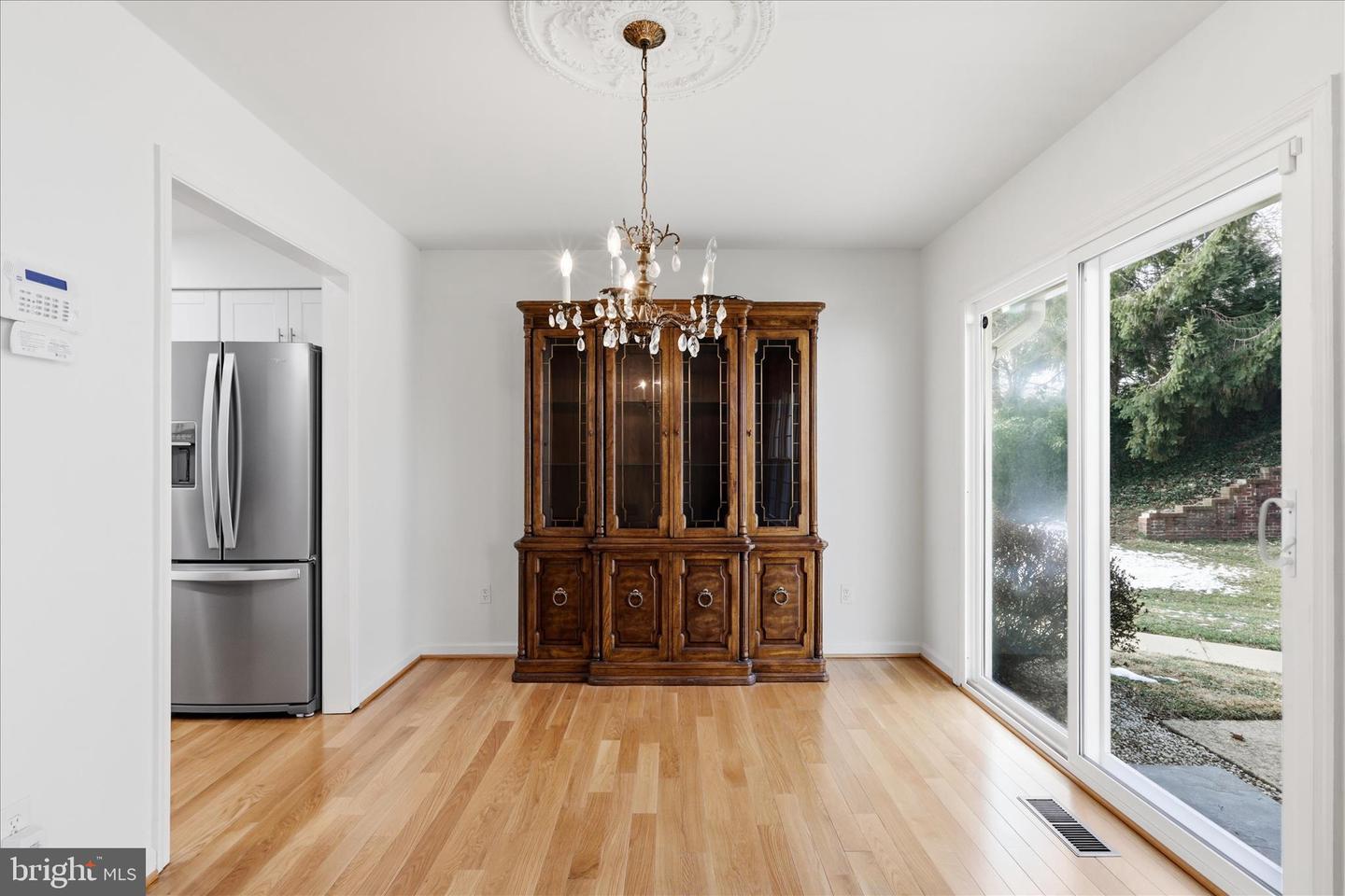 2122 STATUTE LN, VIENNA, Virginia 22181, 6 Bedrooms Bedrooms, ,5 BathroomsBathrooms,Residential,For sale,2122 STATUTE LN,VAFX2293822 MLS # VAFX2293822