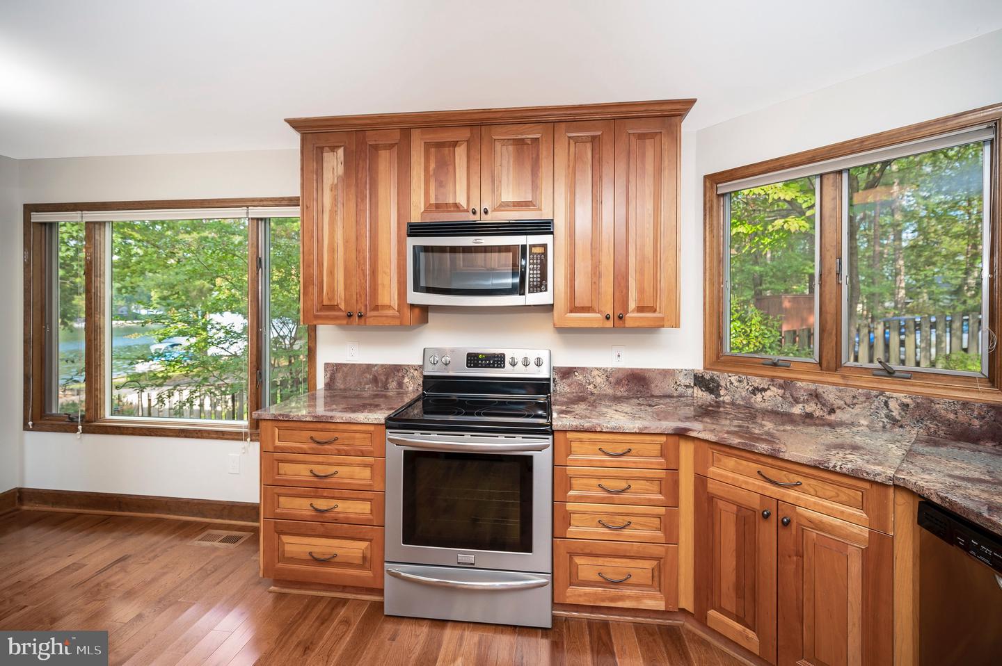 205 SKYLINE RD, LOCUST GROVE, Virginia 22508, 3 Bedrooms Bedrooms, ,3 BathroomsBathrooms,Residential,For sale,205 SKYLINE RD,VAOR2013444 MLS # VAOR2013444