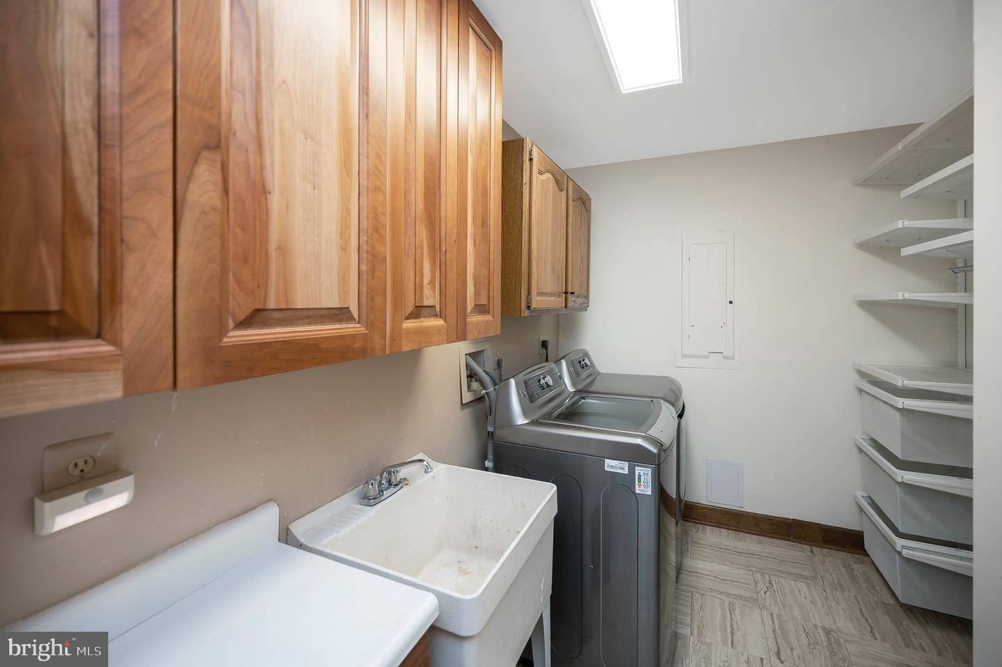 205 SKYLINE RD, LOCUST GROVE, Virginia 22508, 3 Bedrooms Bedrooms, ,3 BathroomsBathrooms,Residential,For sale,205 SKYLINE RD,VAOR2013444 MLS # VAOR2013444