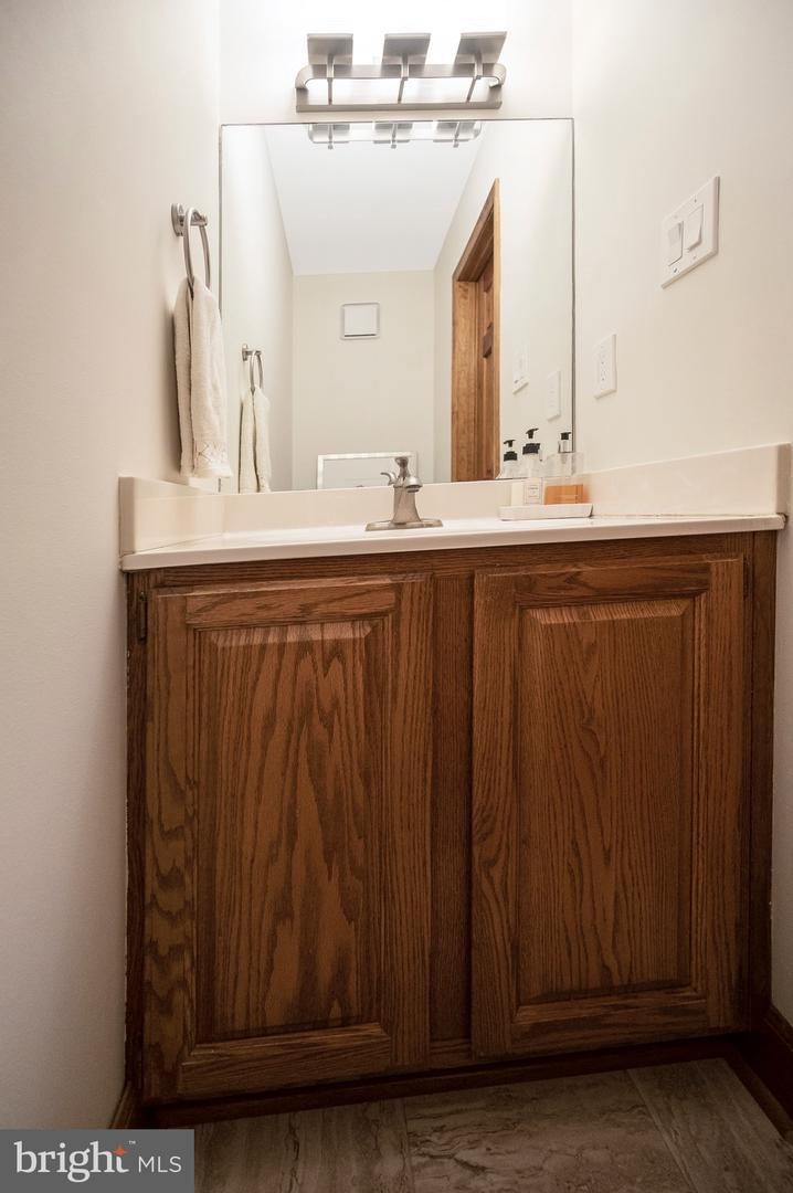 205 SKYLINE RD, LOCUST GROVE, Virginia 22508, 3 Bedrooms Bedrooms, ,3 BathroomsBathrooms,Residential,For sale,205 SKYLINE RD,VAOR2013444 MLS # VAOR2013444