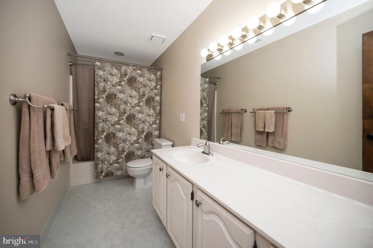 205 SKYLINE RD, LOCUST GROVE, Virginia 22508, 3 Bedrooms Bedrooms, ,3 BathroomsBathrooms,Residential,For sale,205 SKYLINE RD,VAOR2013444 MLS # VAOR2013444