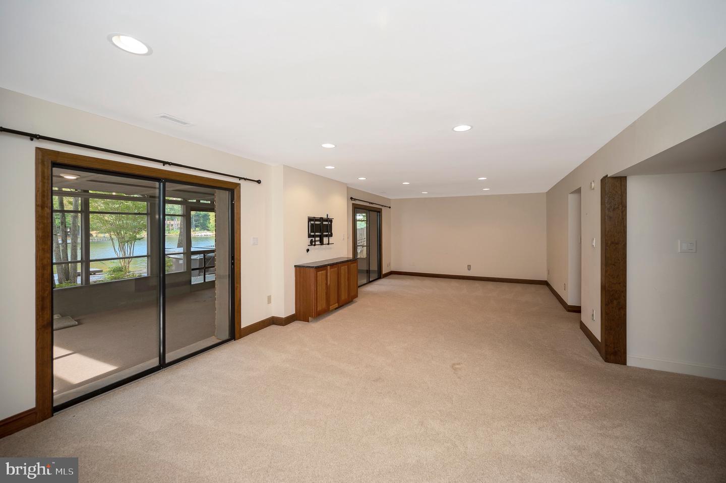 205 SKYLINE RD, LOCUST GROVE, Virginia 22508, 3 Bedrooms Bedrooms, ,3 BathroomsBathrooms,Residential,For sale,205 SKYLINE RD,VAOR2013444 MLS # VAOR2013444