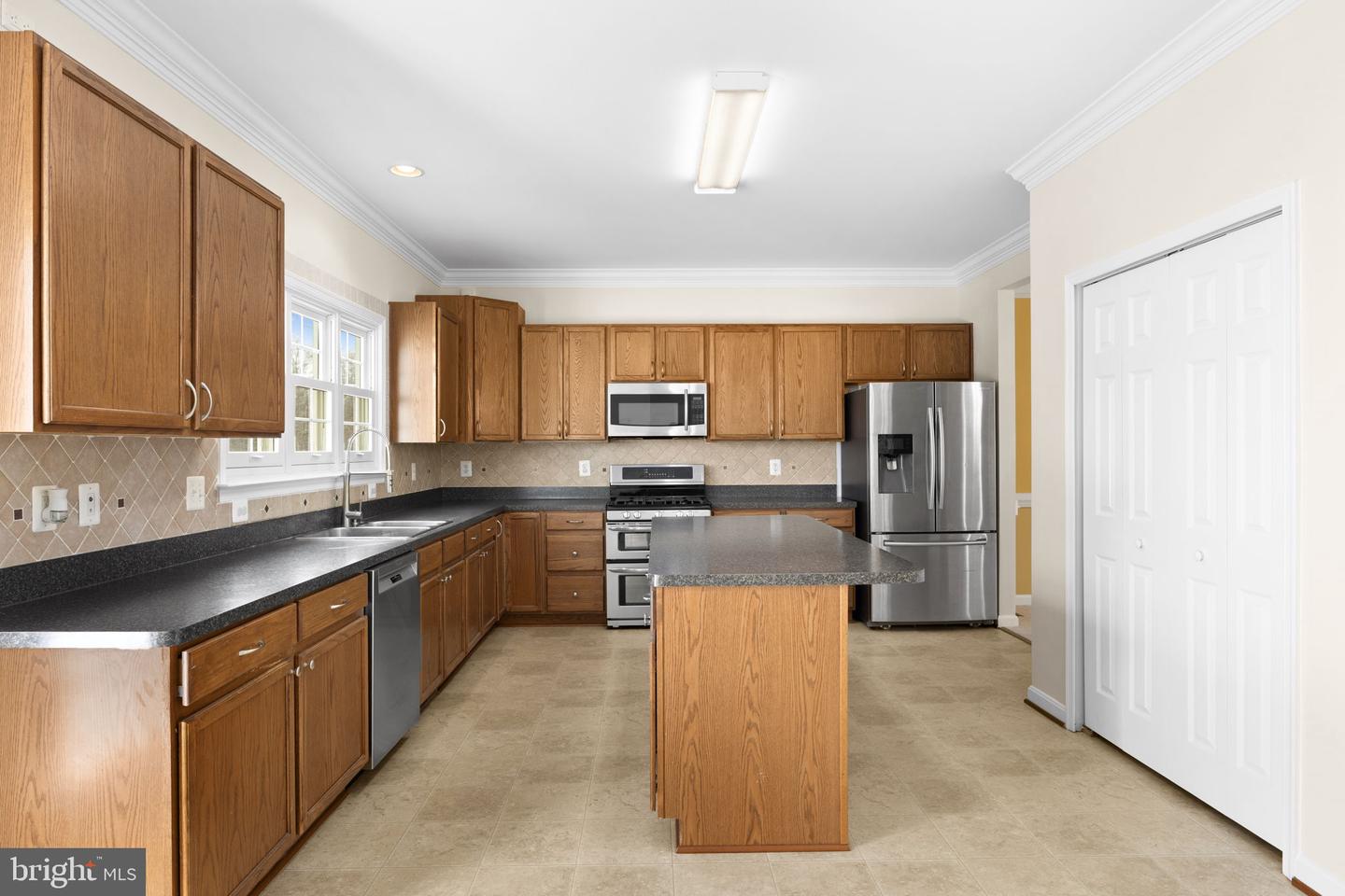 10315 WINTER PARK LN, SPOTSYLVANIA, Virginia 22553, 6 Bedrooms Bedrooms, 22 Rooms Rooms,4 BathroomsBathrooms,Residential,For sale,10315 WINTER PARK LN,VASP2039694 MLS # VASP2039694