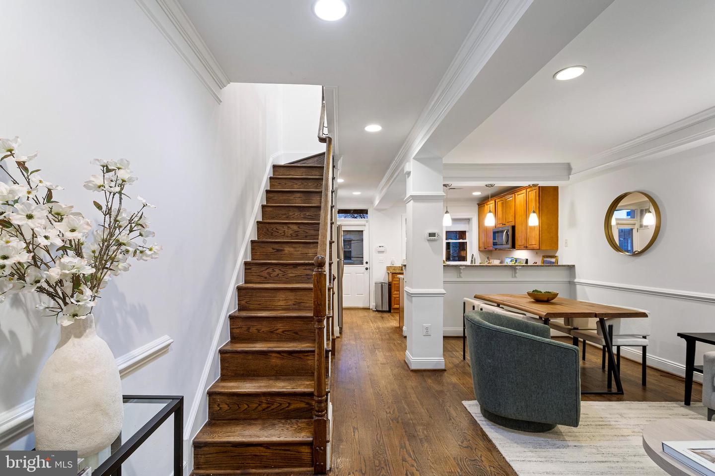 621 ORLEANS PL NE, WASHINGTON, District Of Columbia 20002, 2 Bedrooms Bedrooms, ,2 BathroomsBathrooms,Residential,For sale,621 ORLEANS PL NE,DCDC2248520 MLS # DCDC2248520