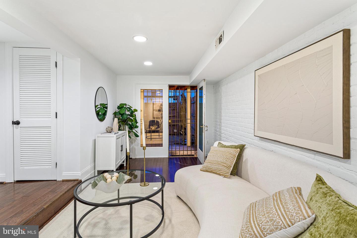 621 ORLEANS PL NE, WASHINGTON, District Of Columbia 20002, 2 Bedrooms Bedrooms, ,2 BathroomsBathrooms,Residential,For sale,621 ORLEANS PL NE,DCDC2248520 MLS # DCDC2248520