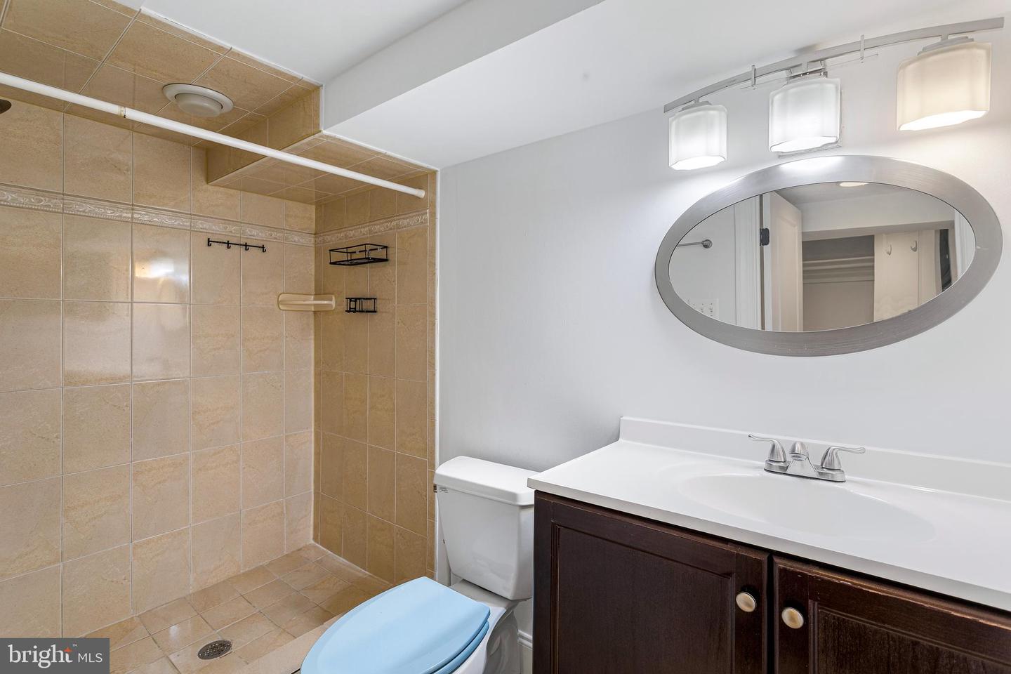 621 ORLEANS PL NE, WASHINGTON, District Of Columbia 20002, 2 Bedrooms Bedrooms, ,2 BathroomsBathrooms,Residential,For sale,621 ORLEANS PL NE,DCDC2248520 MLS # DCDC2248520