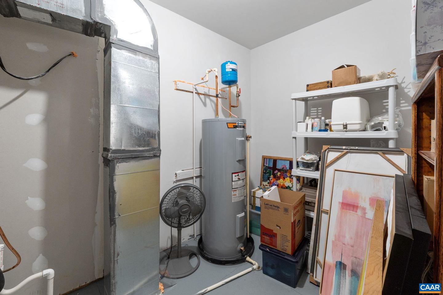 2012 DUNWOOD DR, CROZET, Virginia 22932, 3 Bedrooms Bedrooms, ,2 BathroomsBathrooms,Residential,For sale,2012 DUNWOOD DR,673866 MLS # 673866