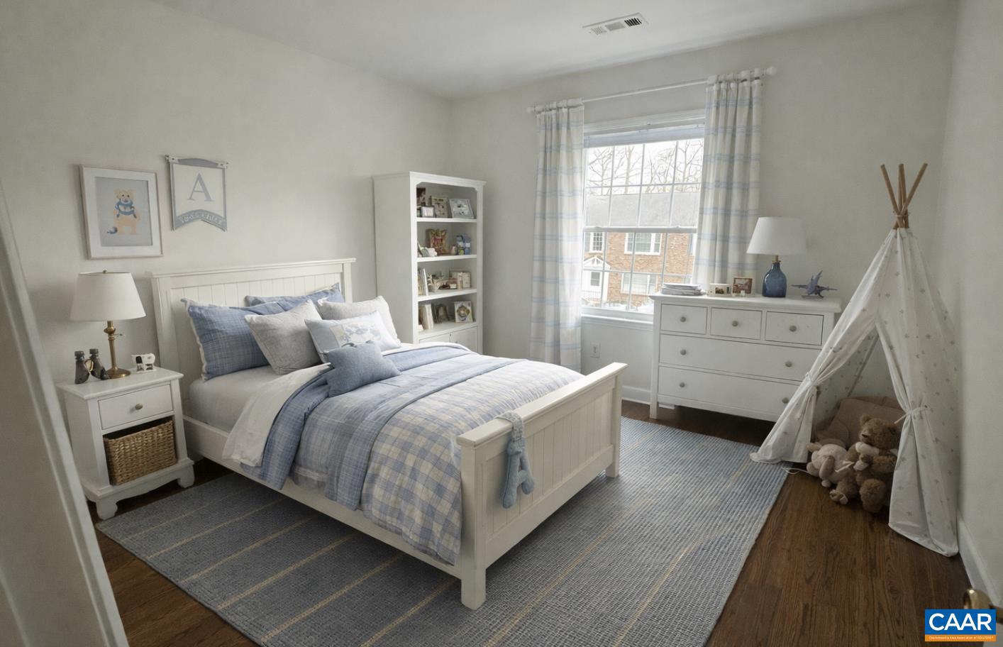 2404 BARRACKS CT #4, CHARLOTTESVILLE, Virginia 22901, 3 Bedrooms Bedrooms, ,2 BathroomsBathrooms,Residential,For sale,2404 BARRACKS CT #4,673867 MLS # 673867