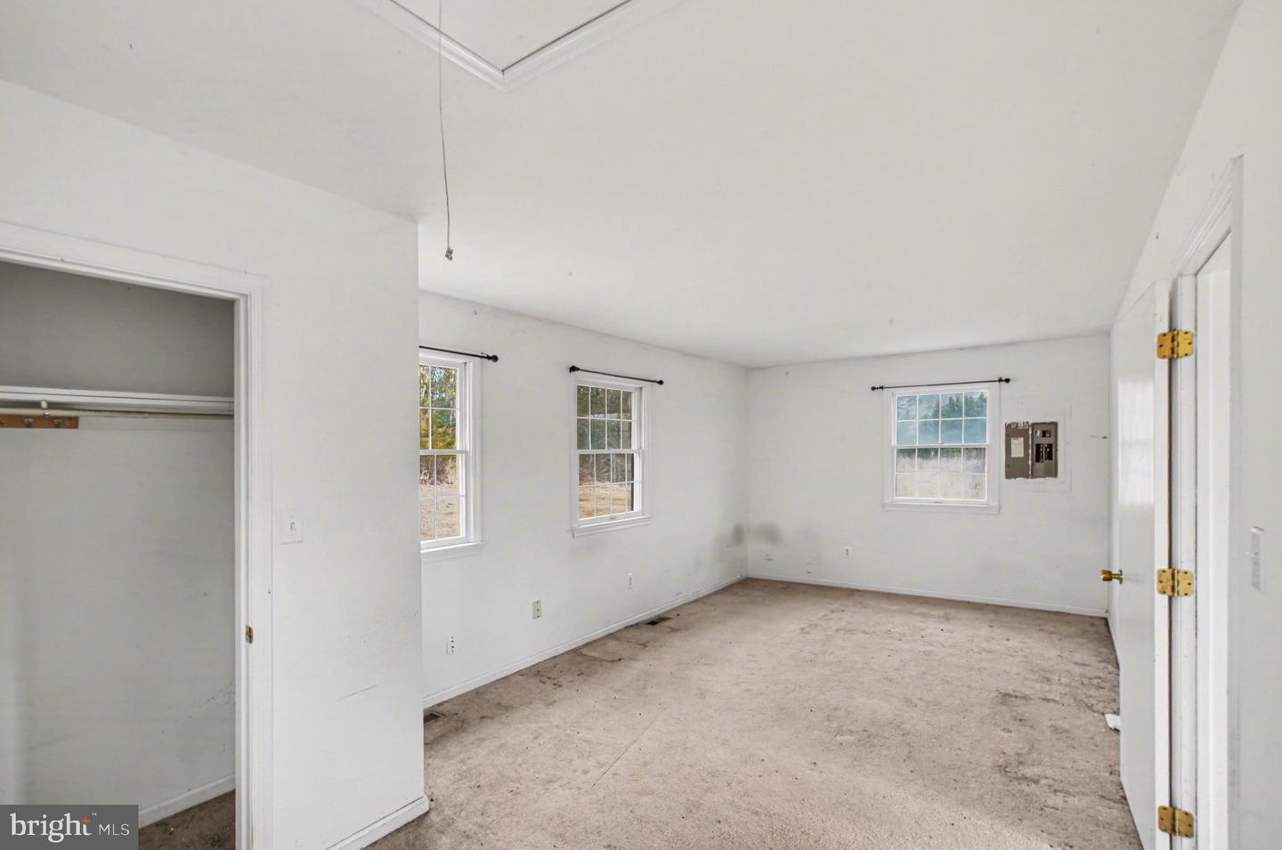 10807 MILLRIDGE LN, SPOTSYLVANIA, Virginia 22553, 4 Bedrooms Bedrooms, 9 Rooms Rooms,2 BathroomsBathrooms,Residential,For sale,10807 MILLRIDGE LN,VASP2039700 MLS # VASP2039700