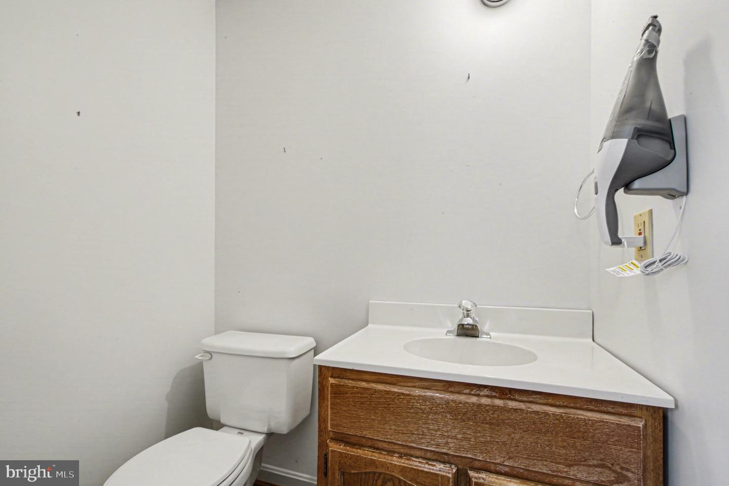 10807 MILLRIDGE LN, SPOTSYLVANIA, Virginia 22553, 4 Bedrooms Bedrooms, 9 Rooms Rooms,2 BathroomsBathrooms,Residential,For sale,10807 MILLRIDGE LN,VASP2039700 MLS # VASP2039700