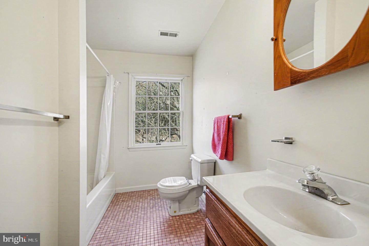 10807 MILLRIDGE LN, SPOTSYLVANIA, Virginia 22553, 4 Bedrooms Bedrooms, 9 Rooms Rooms,2 BathroomsBathrooms,Residential,For sale,10807 MILLRIDGE LN,VASP2039700 MLS # VASP2039700