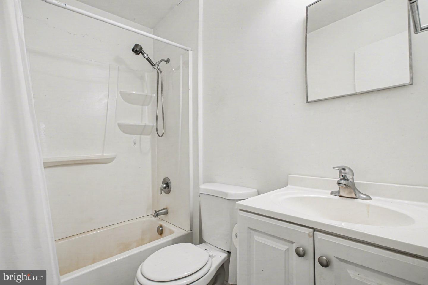 10807 MILLRIDGE LN, SPOTSYLVANIA, Virginia 22553, 4 Bedrooms Bedrooms, 9 Rooms Rooms,2 BathroomsBathrooms,Residential,For sale,10807 MILLRIDGE LN,VASP2039700 MLS # VASP2039700