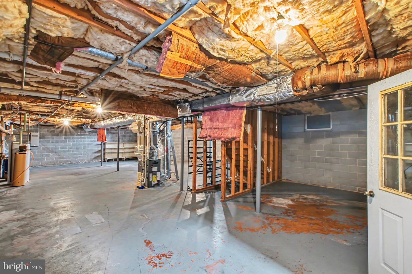 10807 MILLRIDGE LN, SPOTSYLVANIA, Virginia 22553, 4 Bedrooms Bedrooms, 9 Rooms Rooms,2 BathroomsBathrooms,Residential,For sale,10807 MILLRIDGE LN,VASP2039700 MLS # VASP2039700