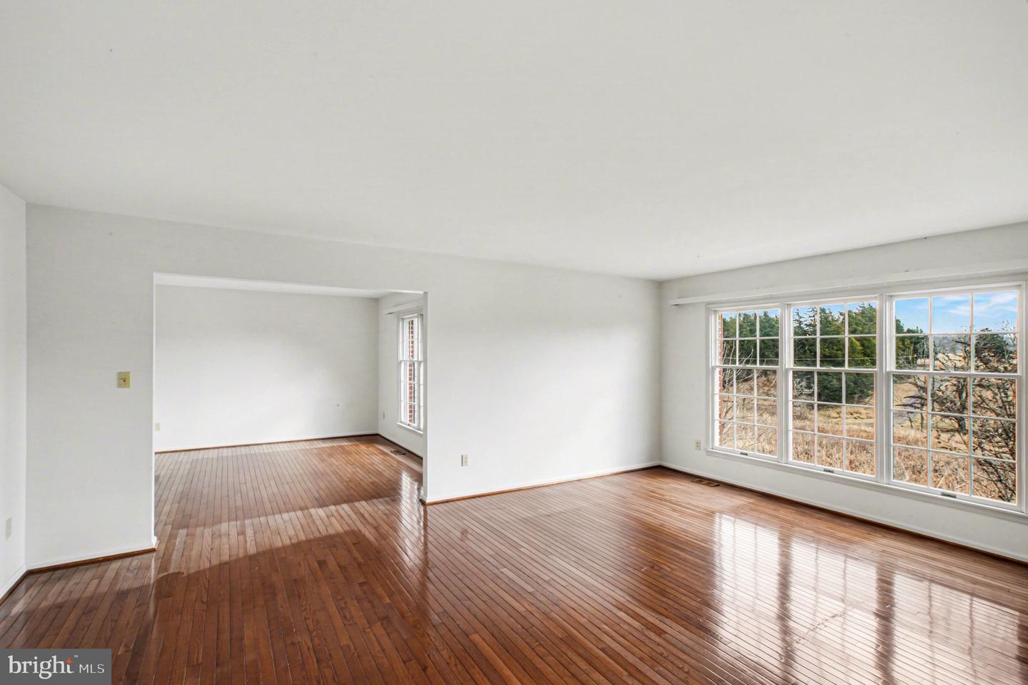 10807 MILLRIDGE LN, SPOTSYLVANIA, Virginia 22553, 4 Bedrooms Bedrooms, 9 Rooms Rooms,2 BathroomsBathrooms,Residential,For sale,10807 MILLRIDGE LN,VASP2039700 MLS # VASP2039700