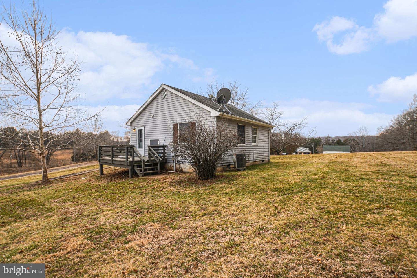 10807 MILLRIDGE LN, SPOTSYLVANIA, Virginia 22553, 4 Bedrooms Bedrooms, 9 Rooms Rooms,2 BathroomsBathrooms,Residential,For sale,10807 MILLRIDGE LN,VASP2039700 MLS # VASP2039700