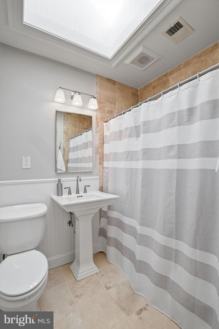 3803 W ST NW, WASHINGTON, District Of Columbia 20007, 3 Bedrooms Bedrooms, ,3 BathroomsBathrooms,Residential,For sale,3803 W ST NW,DCDC2248546 MLS # DCDC2248546