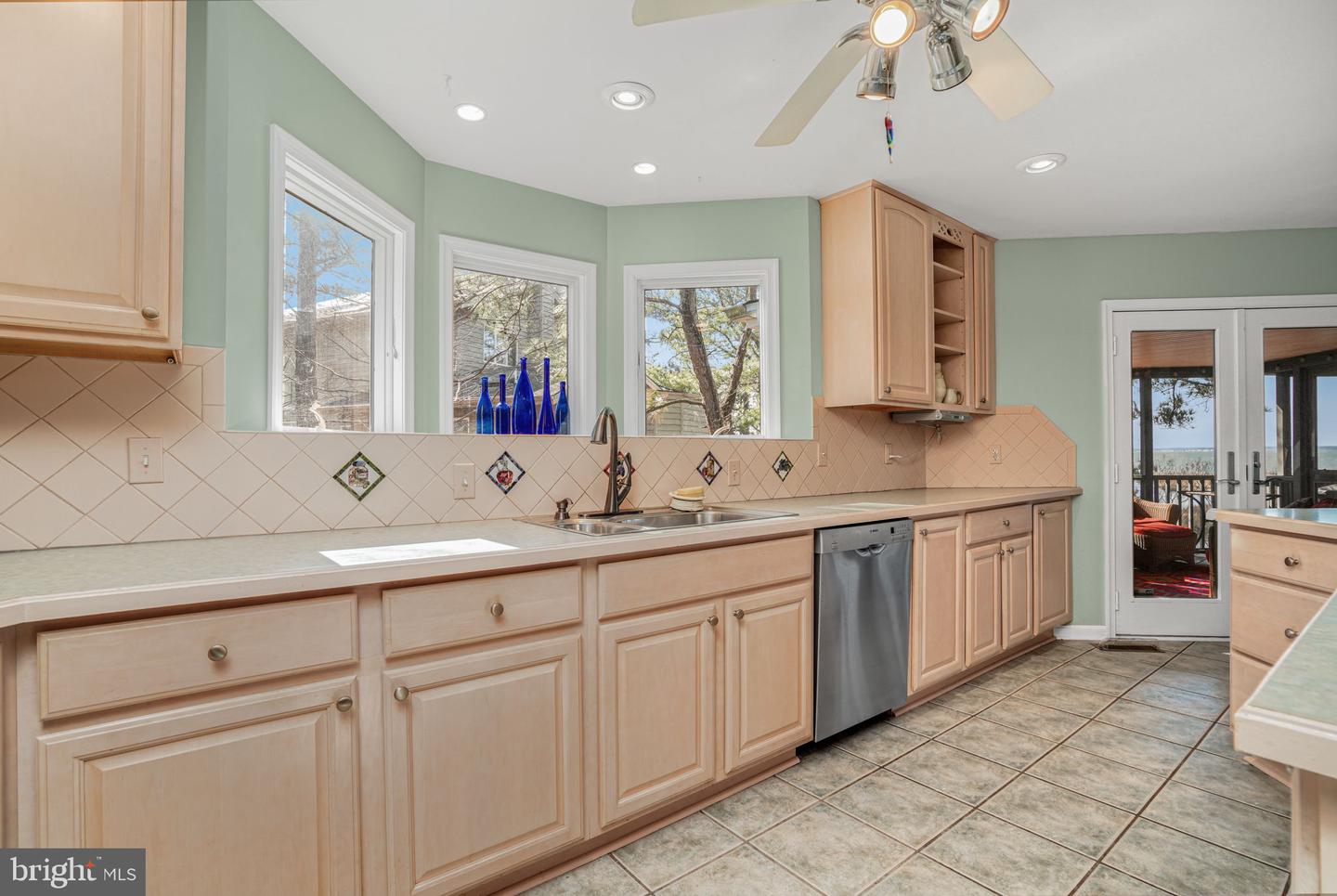 4443 SHADY LN, CHINCOTEAGUE ISLAND, Virginia 23336, 3 Bedrooms Bedrooms, ,3 BathroomsBathrooms,Residential,For sale,4443 SHADY LN,VAAC2002646 MLS # VAAC2002646