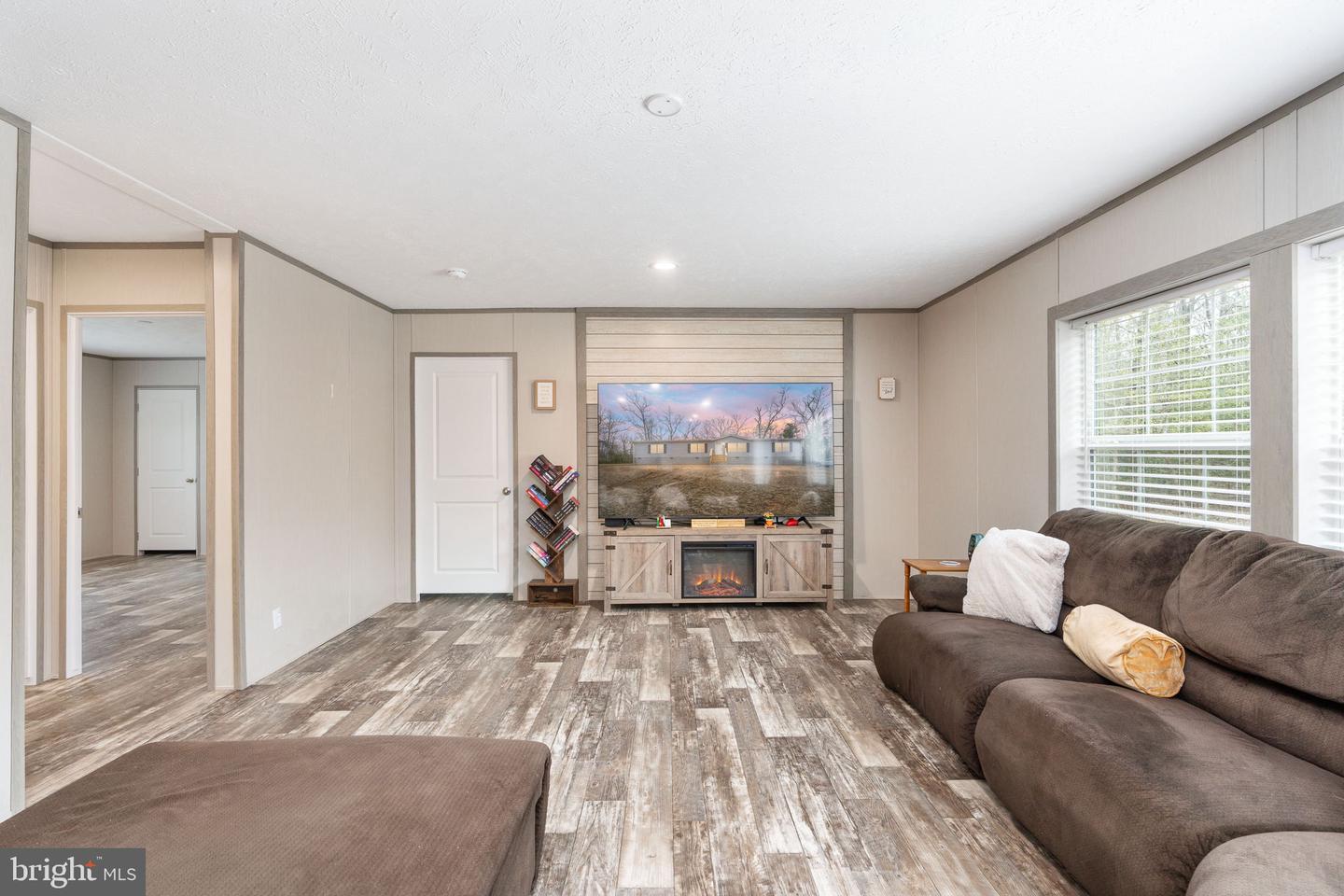 29373 WESTWARD LN, DOSWELL, Virginia 23047, 4 Bedrooms Bedrooms, ,2 BathroomsBathrooms,Residential,For sale,29373 WESTWARD LN,VACV2009616 MLS # VACV2009616