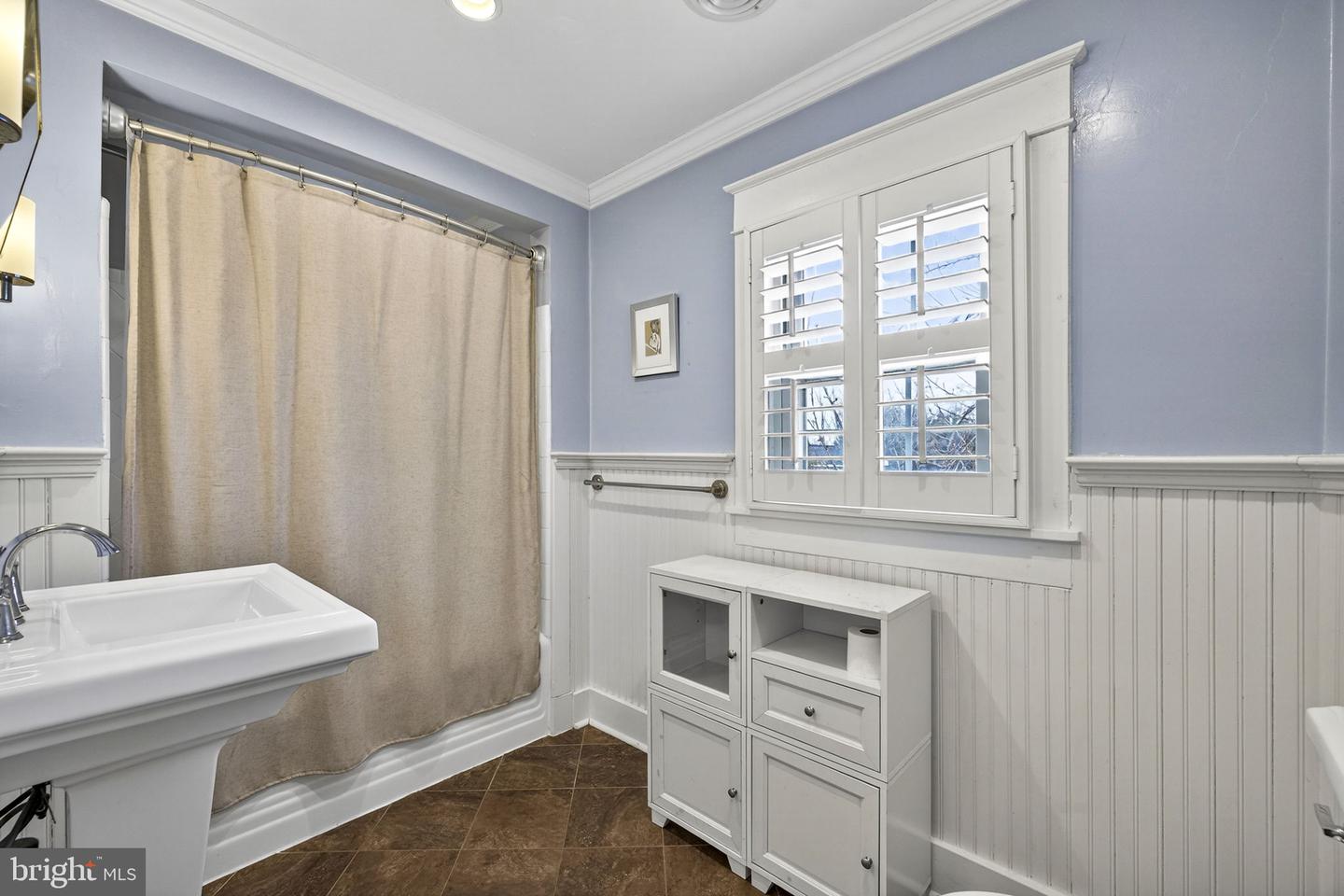 154 MONTAGUE AVE, WINCHESTER, Virginia 22601, 3 Bedrooms Bedrooms, ,1 BathroomBathrooms,Residential,For sale,154 MONTAGUE AVE,VAWI2010086 MLS # VAWI2010086