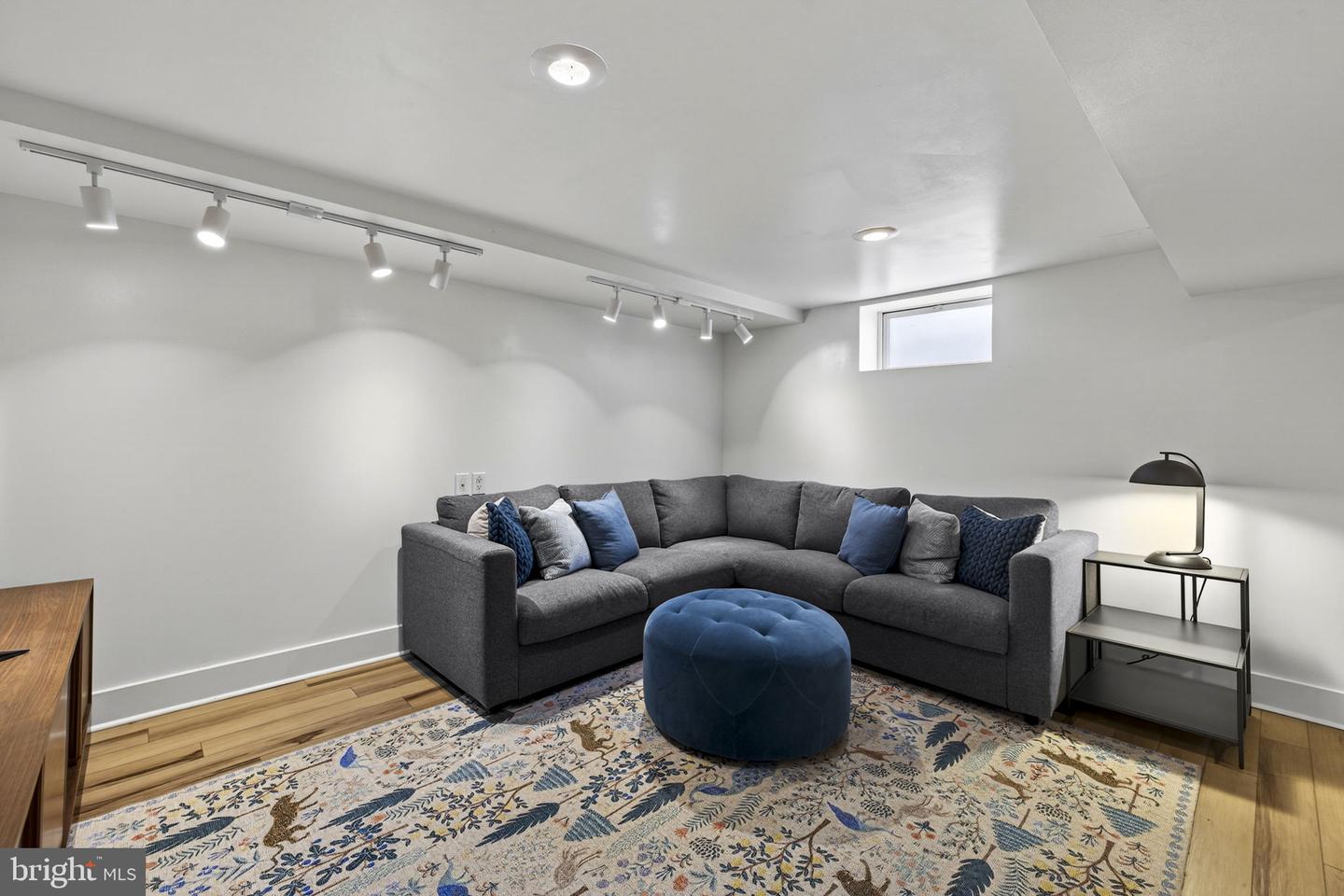 154 MONTAGUE AVE, WINCHESTER, Virginia 22601, 3 Bedrooms Bedrooms, ,1 BathroomBathrooms,Residential,For sale,154 MONTAGUE AVE,VAWI2010086 MLS # VAWI2010086