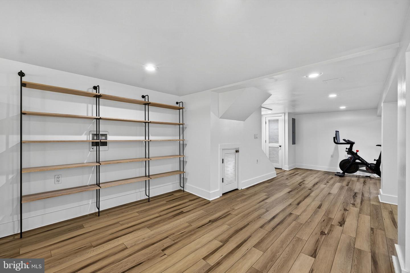 154 MONTAGUE AVE, WINCHESTER, Virginia 22601, 3 Bedrooms Bedrooms, ,1 BathroomBathrooms,Residential,For sale,154 MONTAGUE AVE,VAWI2010086 MLS # VAWI2010086