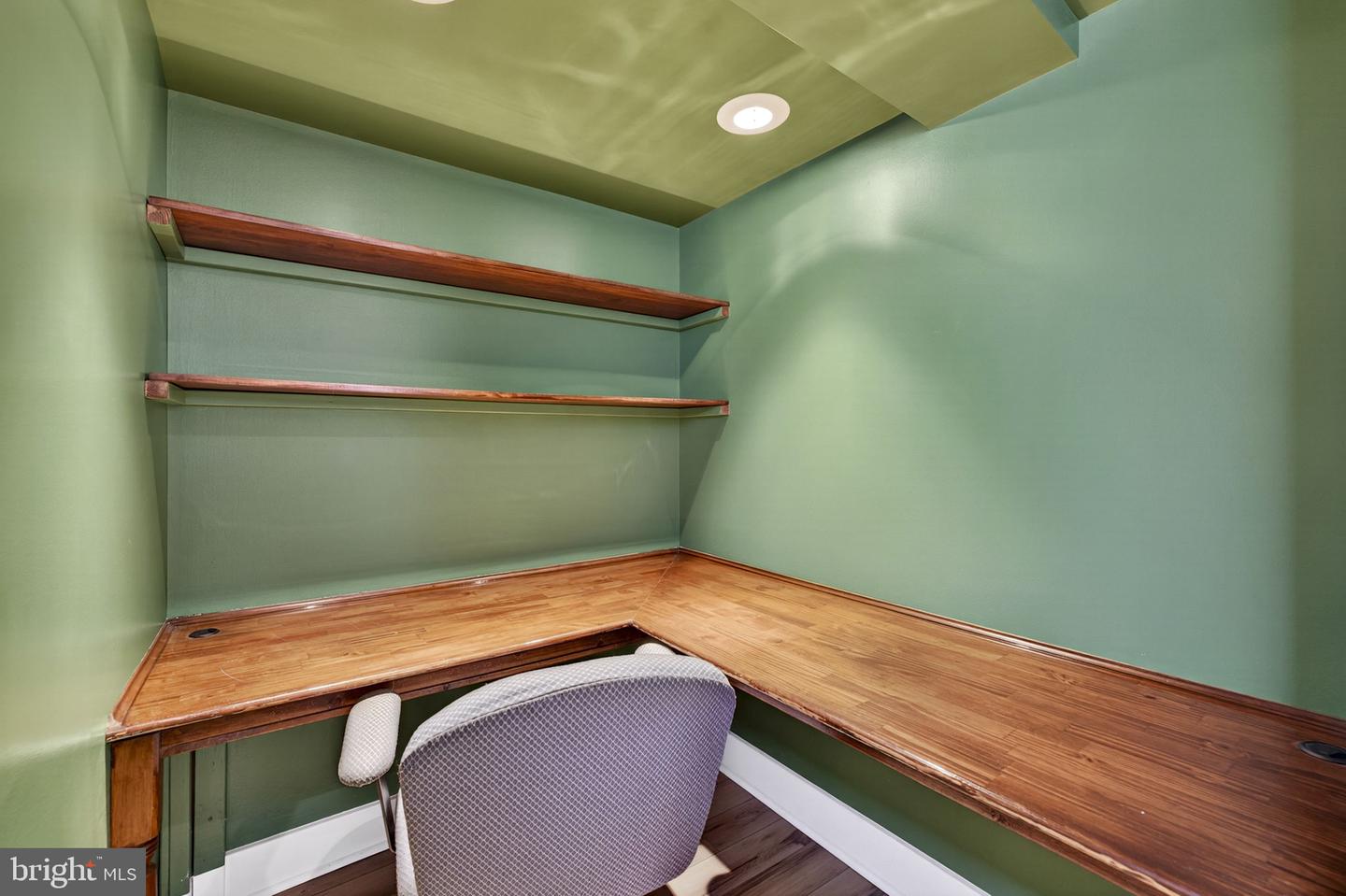 154 MONTAGUE AVE, WINCHESTER, Virginia 22601, 3 Bedrooms Bedrooms, ,1 BathroomBathrooms,Residential,For sale,154 MONTAGUE AVE,VAWI2010086 MLS # VAWI2010086