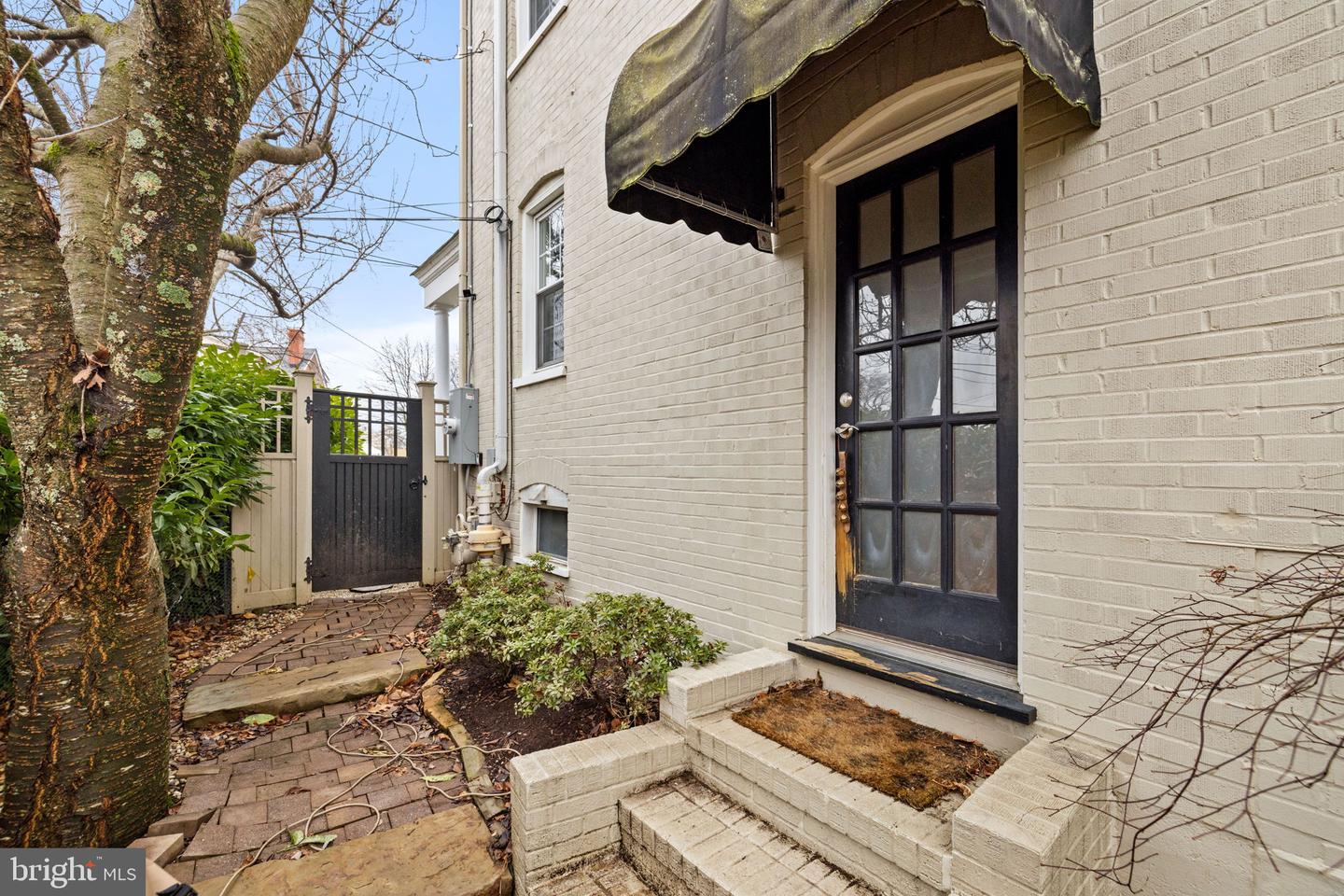 154 MONTAGUE AVE, WINCHESTER, Virginia 22601, 3 Bedrooms Bedrooms, ,1 BathroomBathrooms,Residential,For sale,154 MONTAGUE AVE,VAWI2010086 MLS # VAWI2010086