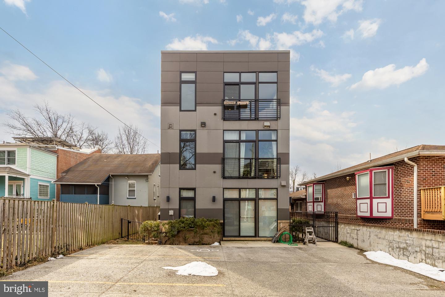 129 VARNUM ST NW #6, WASHINGTON, District Of Columbia 20011, 2 Bedrooms Bedrooms, ,2 BathroomsBathrooms,Residential,For sale,129 VARNUM ST NW #6,DCDC2248580 MLS # DCDC2248580