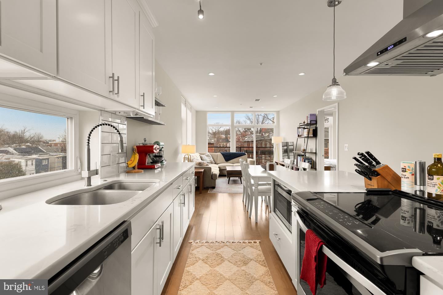 129 VARNUM ST NW #6, WASHINGTON, District Of Columbia 20011, 2 Bedrooms Bedrooms, ,2 BathroomsBathrooms,Residential,For sale,129 VARNUM ST NW #6,DCDC2248580 MLS # DCDC2248580