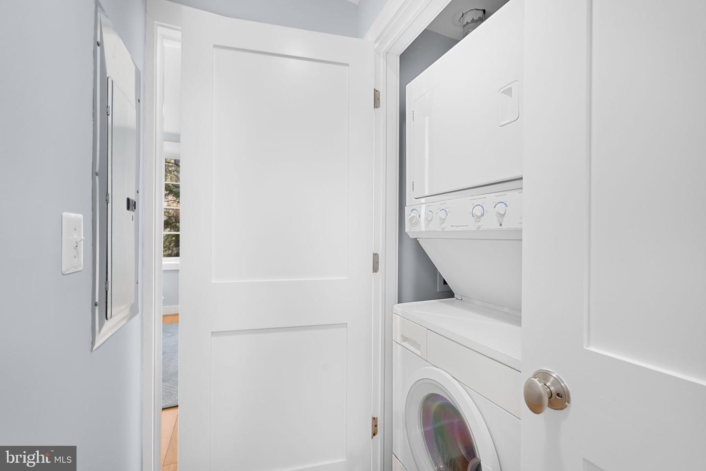 2359 ASHMEAD PL NW #3, WASHINGTON, District Of Columbia 20009, 2 Bedrooms Bedrooms, ,2 BathroomsBathrooms,Residential,For sale,2359 ASHMEAD PL NW #3,DCDC2248596 MLS # DCDC2248596