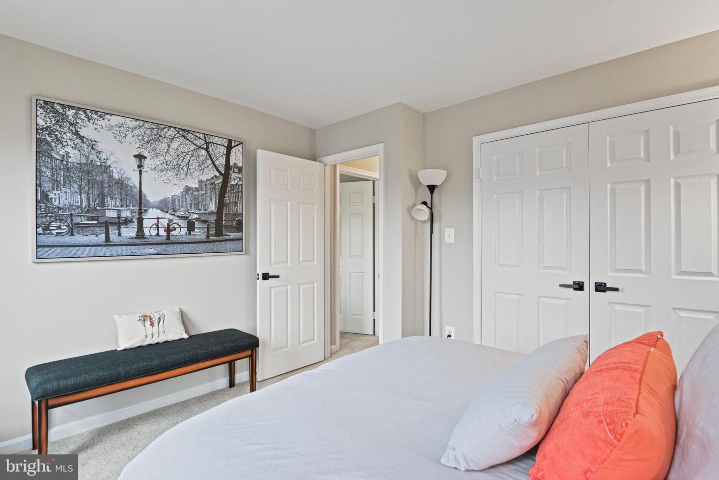 5200 HONEYSUCKLE CT, CENTREVILLE, Virginia 20120, 4 Bedrooms Bedrooms, ,3 BathroomsBathrooms,Residential,For sale,5200 HONEYSUCKLE CT,VAFX2293726 MLS # VAFX2293726