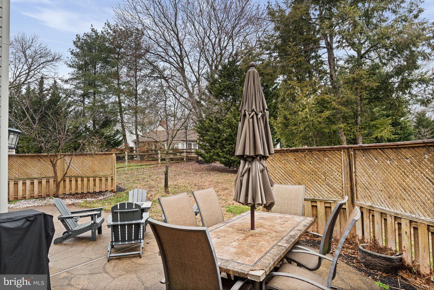 5200 HONEYSUCKLE CT, CENTREVILLE, Virginia 20120, 4 Bedrooms Bedrooms, ,3 BathroomsBathrooms,Residential,For sale,5200 HONEYSUCKLE CT,VAFX2293726 MLS # VAFX2293726