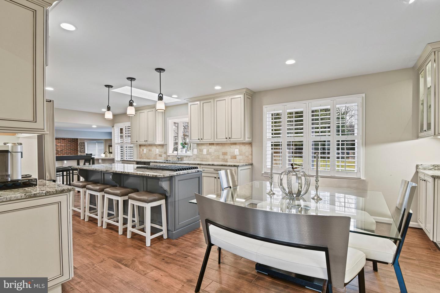 5200 HONEYSUCKLE CT, CENTREVILLE, Virginia 20120, 4 Bedrooms Bedrooms, ,3 BathroomsBathrooms,Residential,For sale,5200 HONEYSUCKLE CT,VAFX2293726 MLS # VAFX2293726