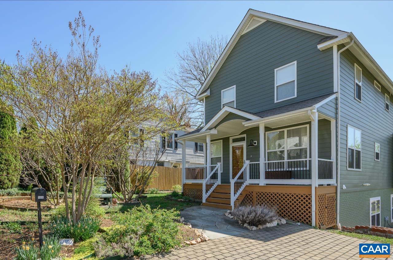908 ELLIOTT AVE, CHARLOTTESVILLE, Virginia 22902, 4 Bedrooms Bedrooms, ,3 BathroomsBathrooms,Residential,For sale,908 ELLIOTT AVE,673886 MLS # 673886