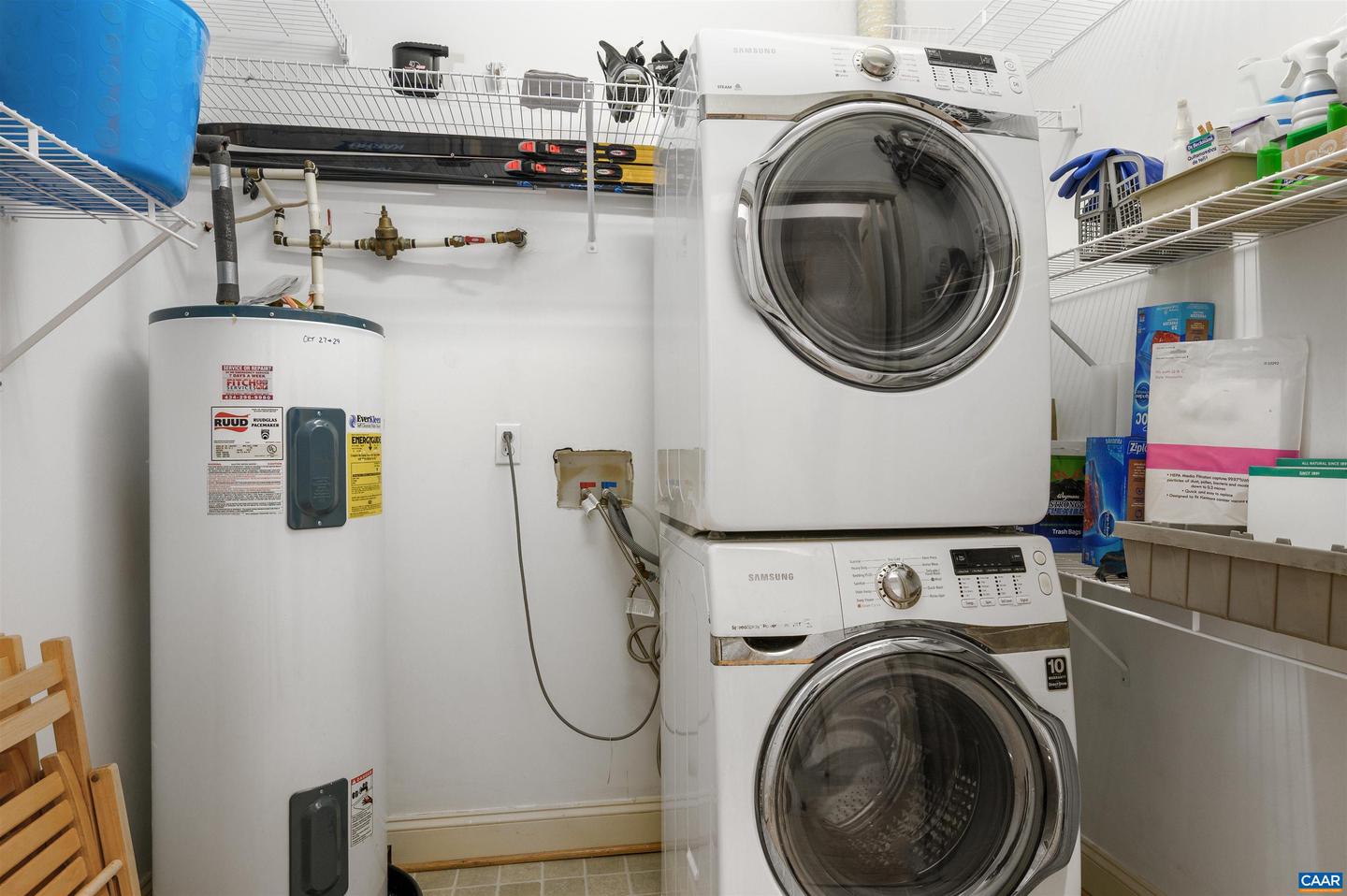 908 ELLIOTT AVE, CHARLOTTESVILLE, Virginia 22902, 4 Bedrooms Bedrooms, ,3 BathroomsBathrooms,Residential,For sale,908 ELLIOTT AVE,673886 MLS # 673886