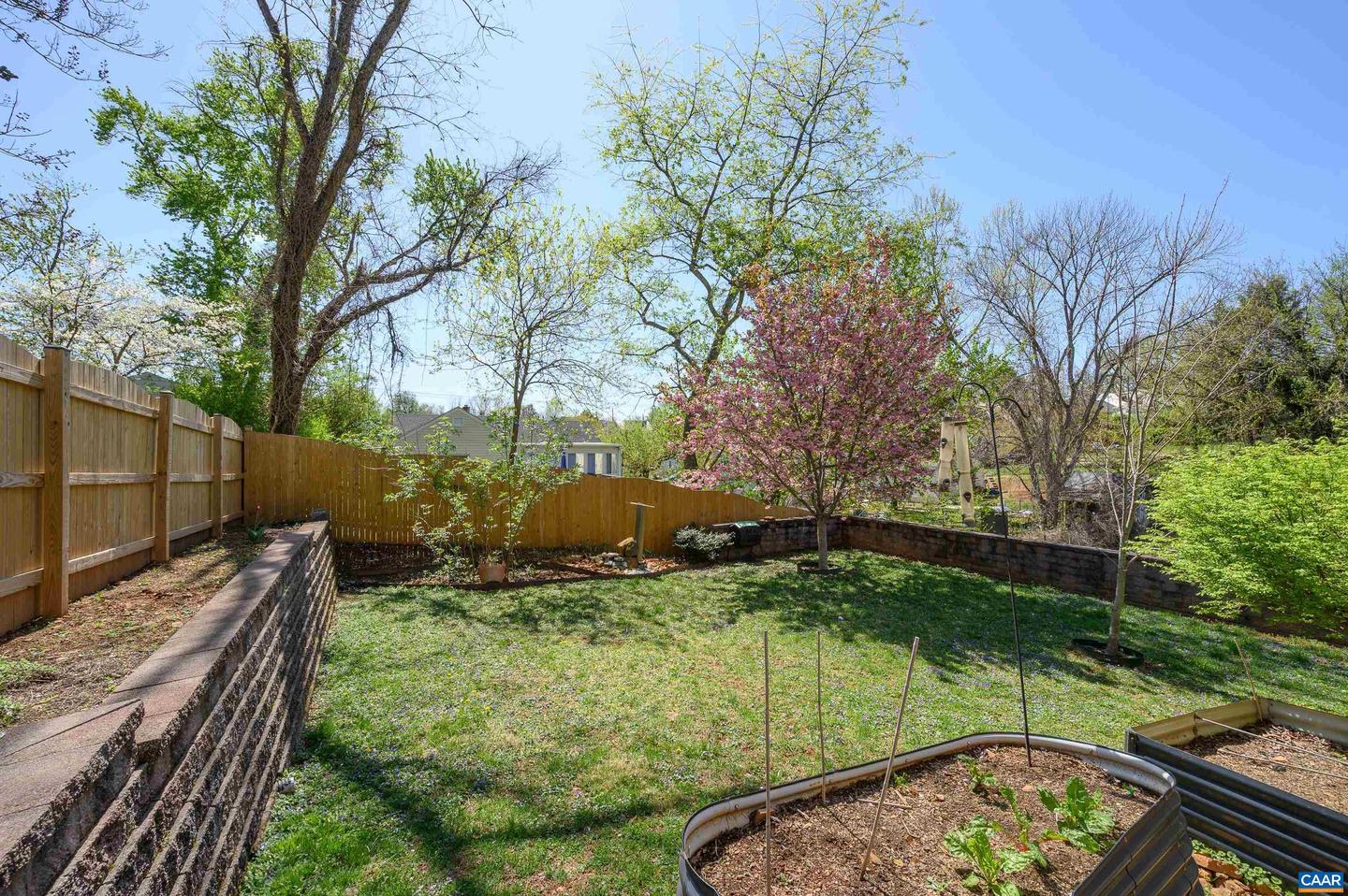 908 ELLIOTT AVE, CHARLOTTESVILLE, Virginia 22902, 4 Bedrooms Bedrooms, ,3 BathroomsBathrooms,Residential,For sale,908 ELLIOTT AVE,673886 MLS # 673886