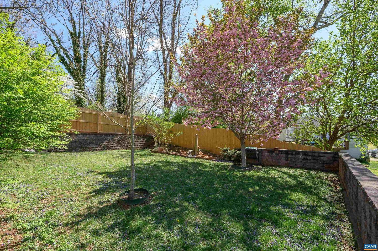 908 ELLIOTT AVE, CHARLOTTESVILLE, Virginia 22902, 4 Bedrooms Bedrooms, ,3 BathroomsBathrooms,Residential,For sale,908 ELLIOTT AVE,673886 MLS # 673886