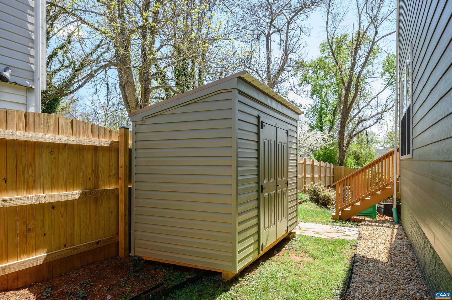 908 ELLIOTT AVE, CHARLOTTESVILLE, Virginia 22902, 4 Bedrooms Bedrooms, ,3 BathroomsBathrooms,Residential,For sale,908 ELLIOTT AVE,673886 MLS # 673886