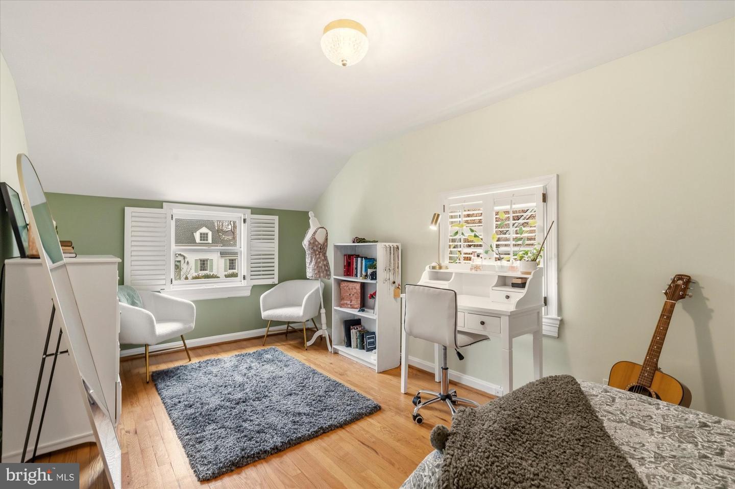 802 GRAND VIEW DR, ALEXANDRIA, Virginia 22305, 5 Bedrooms Bedrooms, ,3 BathroomsBathrooms,Residential,For sale,802 GRAND VIEW DR,VAAX2054714 MLS # VAAX2054714