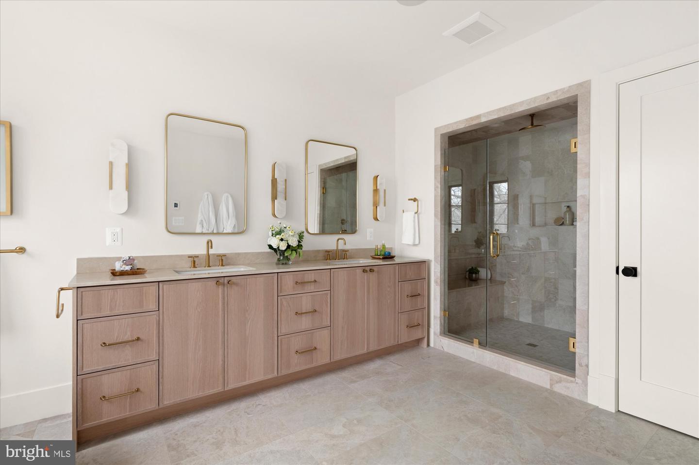 2231 N TUCKAHOE ST, FALLS CHURCH, Virginia 22043, 6 Bedrooms Bedrooms, ,6 BathroomsBathrooms,Residential,For sale,2231 N TUCKAHOE ST,VAFX2293788 MLS # VAFX2293788