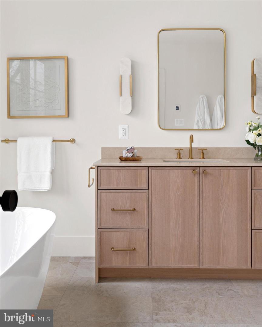 2231 N TUCKAHOE ST, FALLS CHURCH, Virginia 22043, 6 Bedrooms Bedrooms, ,6 BathroomsBathrooms,Residential,For sale,2231 N TUCKAHOE ST,VAFX2293788 MLS # VAFX2293788