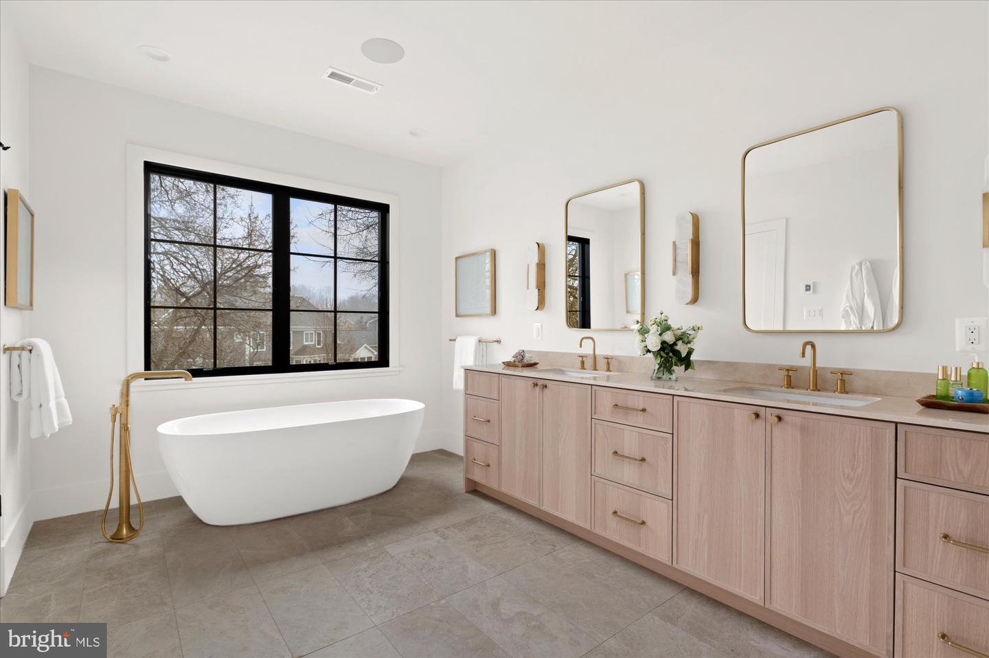 2231 N TUCKAHOE ST, FALLS CHURCH, Virginia 22043, 6 Bedrooms Bedrooms, ,6 BathroomsBathrooms,Residential,For sale,2231 N TUCKAHOE ST,VAFX2293788 MLS # VAFX2293788