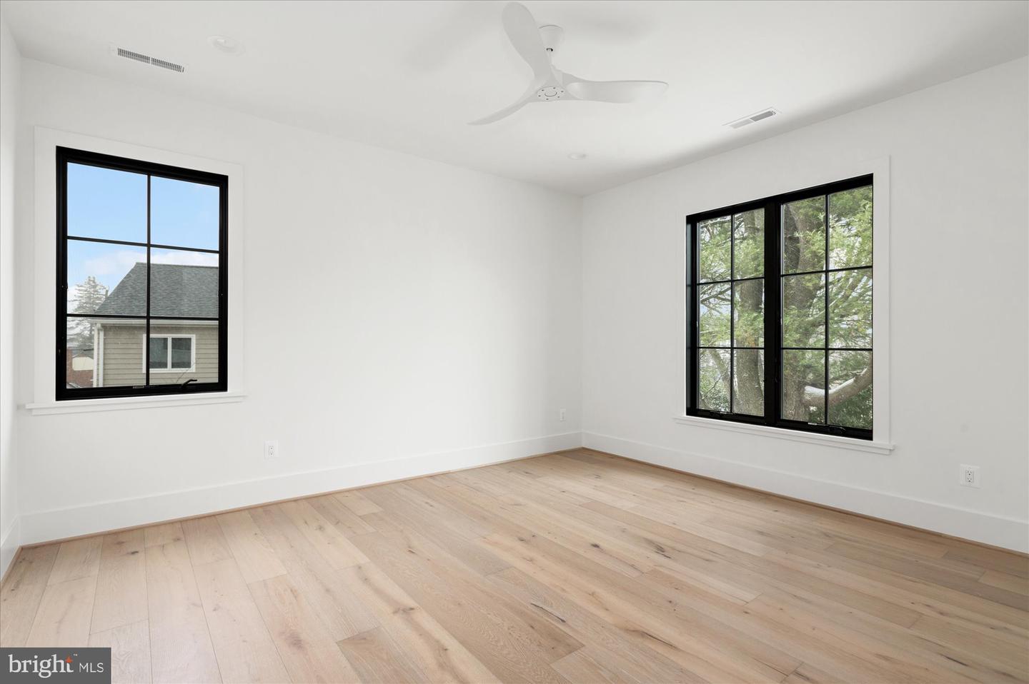 2231 N TUCKAHOE ST, FALLS CHURCH, Virginia 22043, 6 Bedrooms Bedrooms, ,6 BathroomsBathrooms,Residential,For sale,2231 N TUCKAHOE ST,VAFX2293788 MLS # VAFX2293788