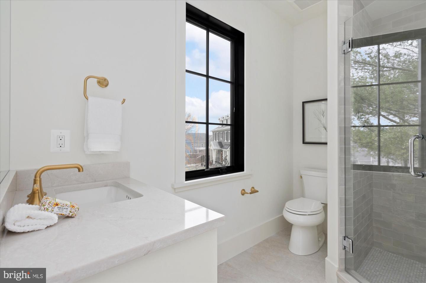 2231 N TUCKAHOE ST, FALLS CHURCH, Virginia 22043, 6 Bedrooms Bedrooms, ,6 BathroomsBathrooms,Residential,For sale,2231 N TUCKAHOE ST,VAFX2293788 MLS # VAFX2293788