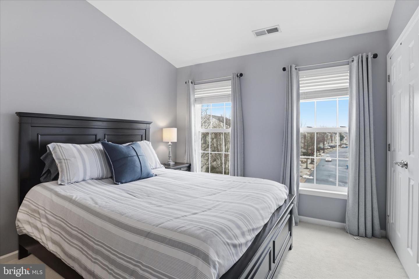 25524 CROSSFIELD DR, CHANTILLY, Virginia 20152, 3 Bedrooms Bedrooms, ,2 BathroomsBathrooms,Residential,For sale,25524 CROSSFIELD DR,VALO2117274 MLS # VALO2117274