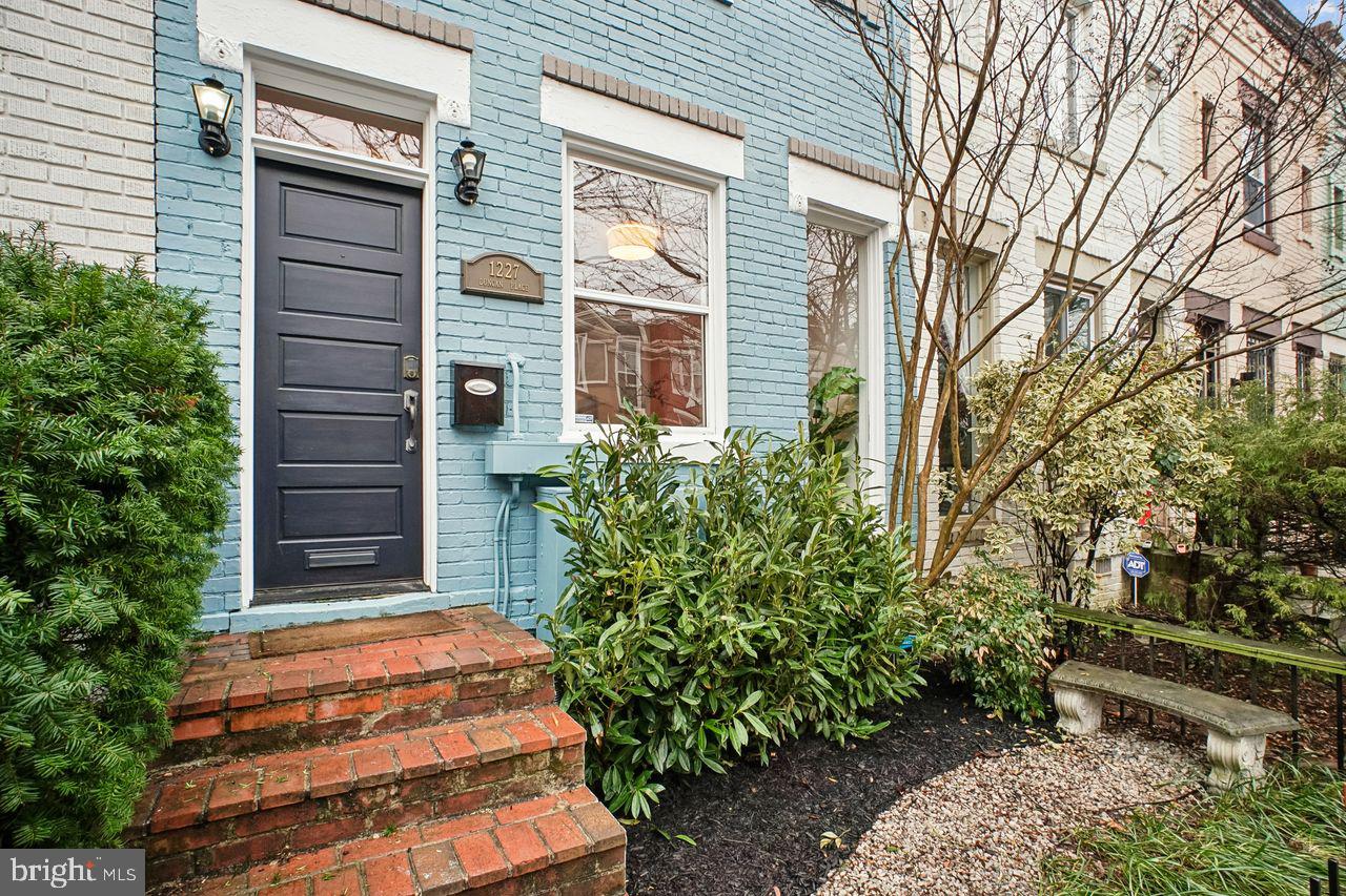 1227 DUNCAN PL NE, WASHINGTON, District Of Columbia 20002, 3 Bedrooms Bedrooms, ,2 BathroomsBathrooms,Residential,For sale,1227 DUNCAN PL NE,DCDC2248728 MLS # DCDC2248728